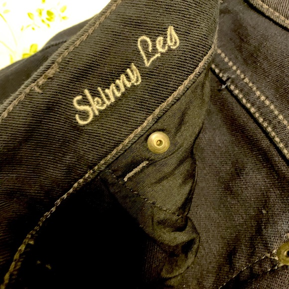 Black Cache Premium Jeans - Picture 8 of 8